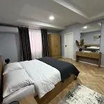 Onin Guest house Tirana