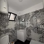 Onin Guest house *