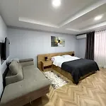 Onin * Tirana