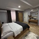 Guest house Onin *