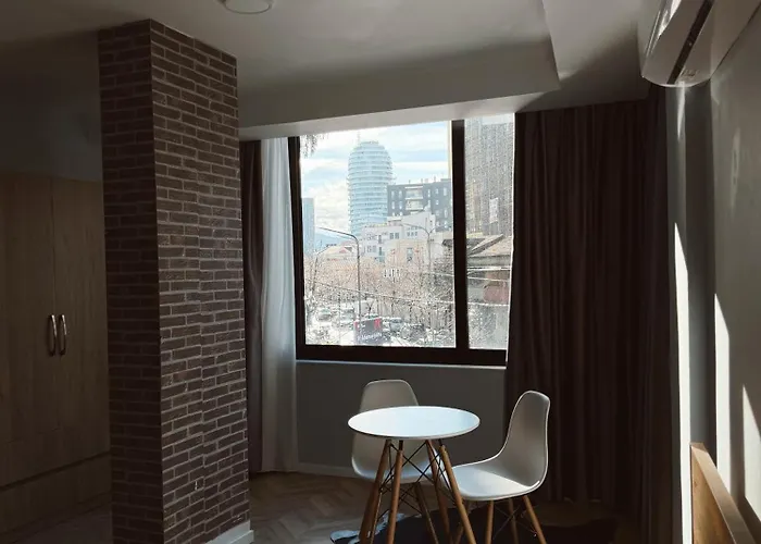 Pensión Onin Tirana